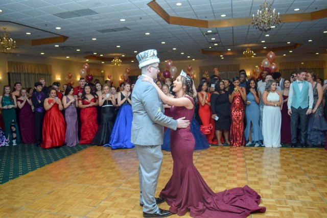 Sophomores Nate Ward and Anna Guistolisi dance to Versace On The Floor after being crowned Tournabout 2019 King and Queen. 