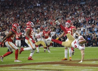 Super Bowl XVI: Chiefs Beat 49ers, JLo and Shakira Dominate Half Time