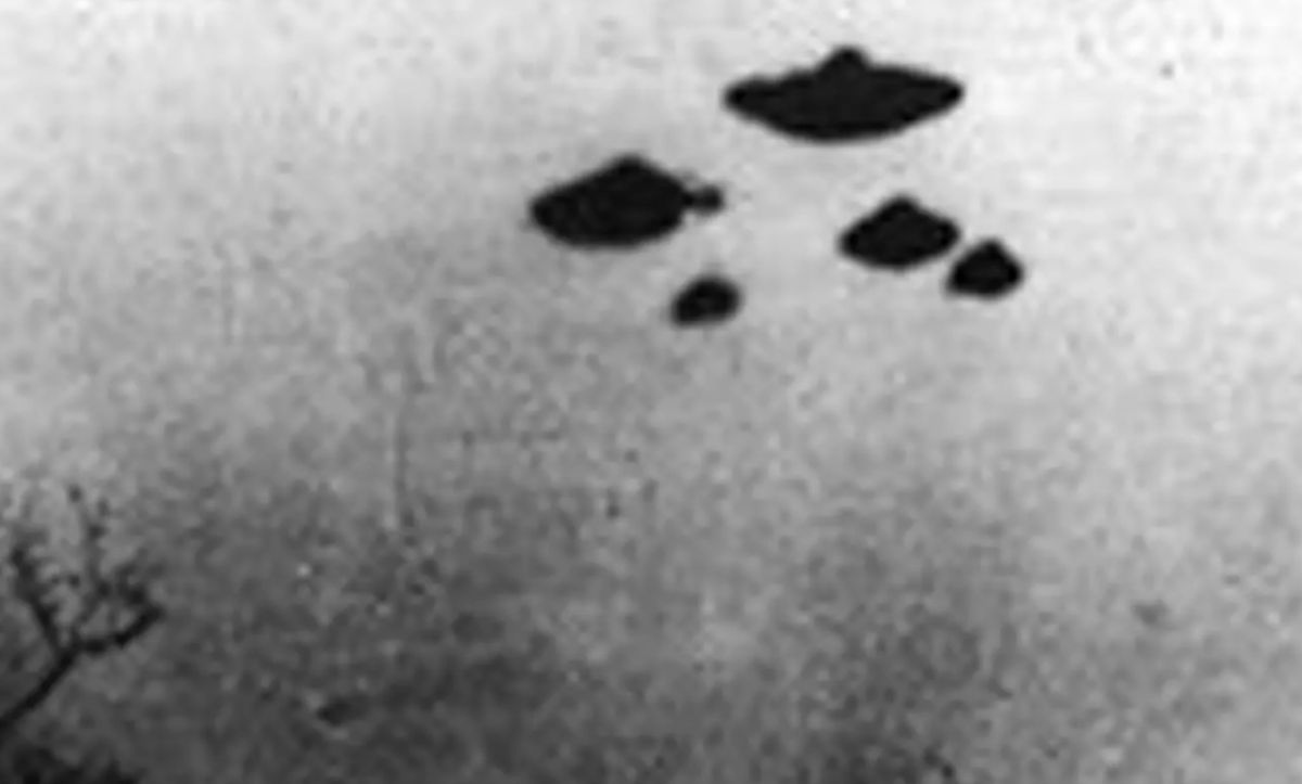 A UFO sighting that was over Sheffield, United Kingdom on March 4, 1962. It left the people of Sheffield intrigued and wanting to know more about UFOs and UAPs.
